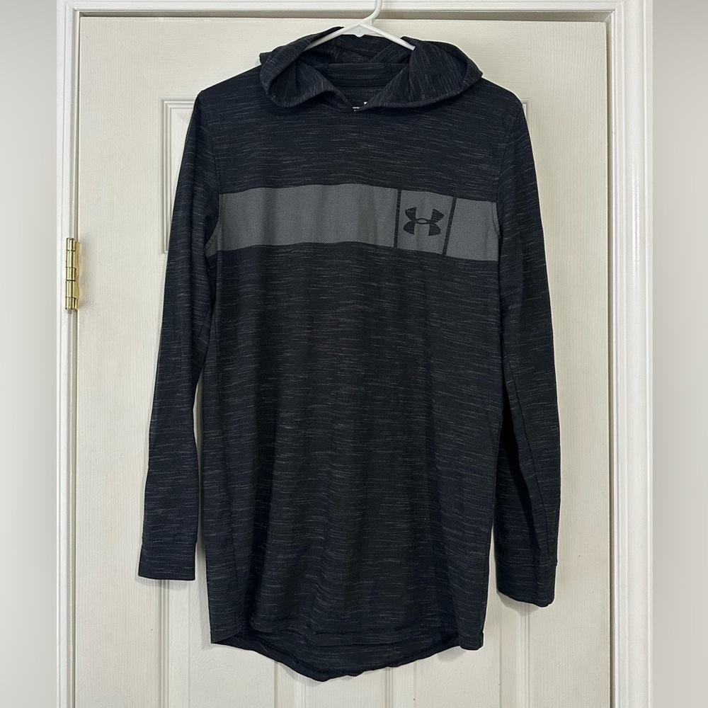 Men’s Under Armour pullover